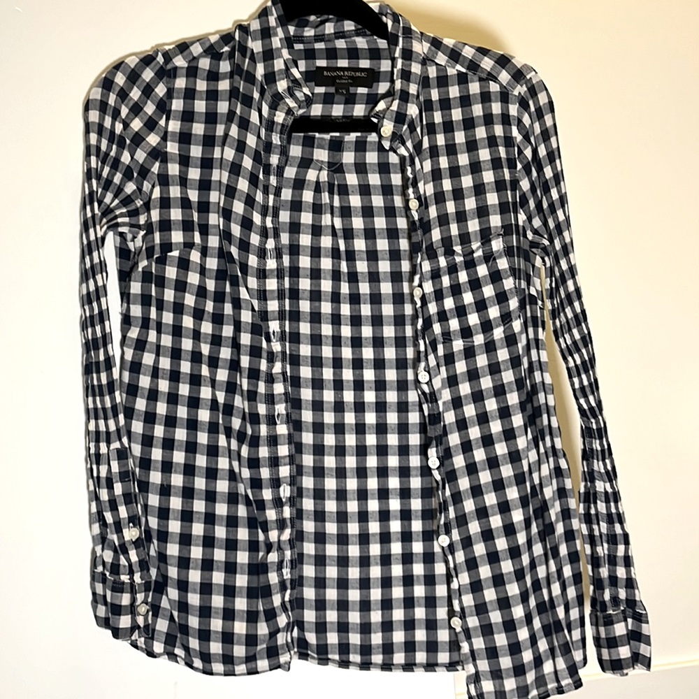 XS banana republic shirt
